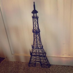Eiffel Tower decor!